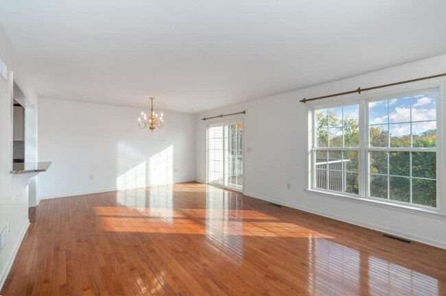 Building Photo - 1172 Heron Ct..