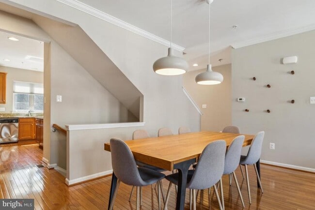 Foto del edificio - 2707 Amber Crest Rd