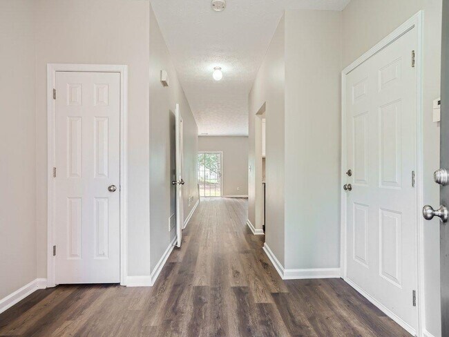 Building Photo - 1536 River Main Ct