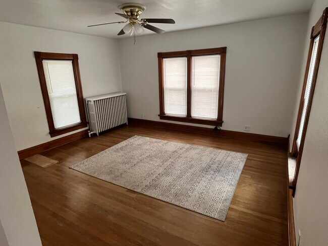 Foto del edificio - 296 N Sandusky St