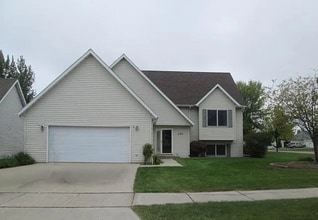 Building Photo - 439 Burdick Ct