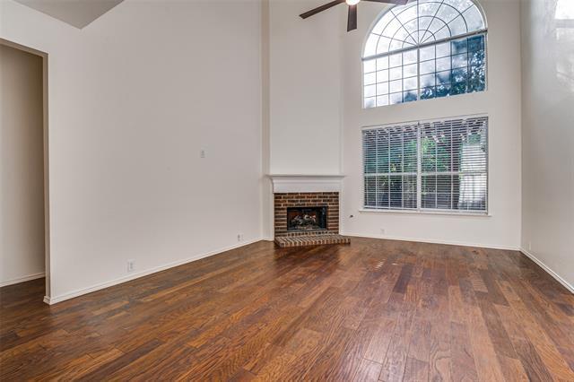 Foto del edificio - 1917 Torrey Pine Dr