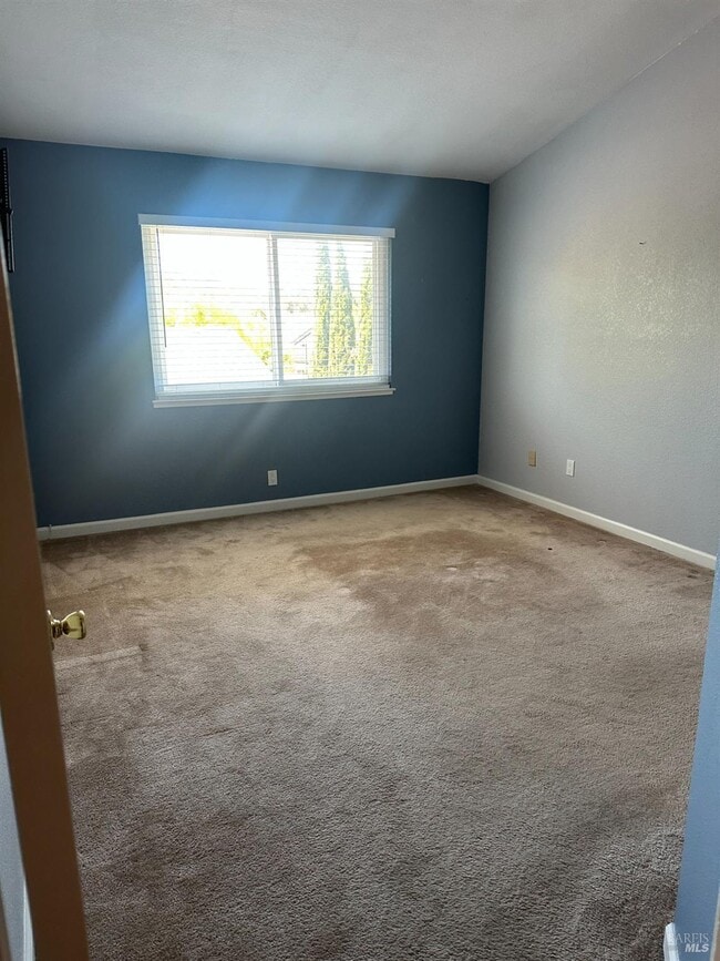 Building Photo - 596 Buckskin Pl