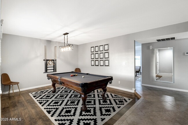 Foto del edificio - 5803 S Kenwood Ln