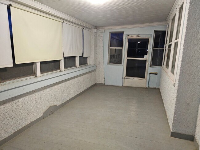 Foto del edificio - 3 Bedroom, Great SE location, near Mt Vern...