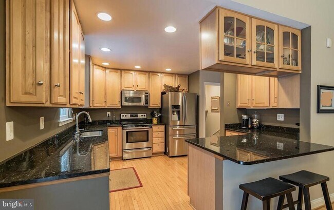 Building Photo - 4711 Marymead Dr