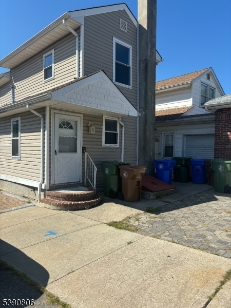 Building Photo - 939 Meacham Ave