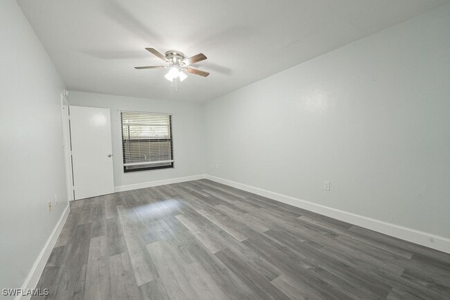 Foto del edificio - 2151 42nd St SW