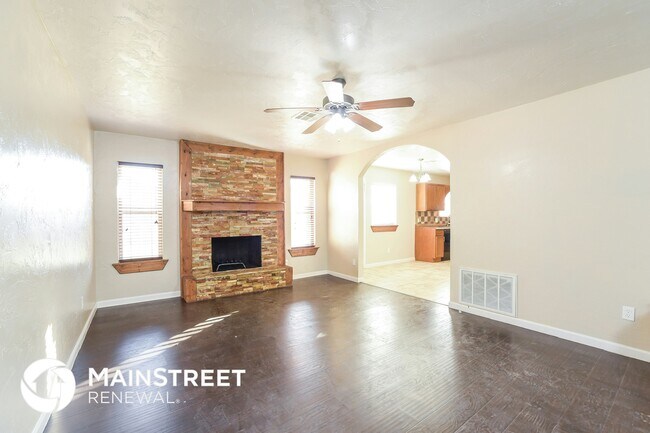 Foto del edificio - 700 SW 12th St