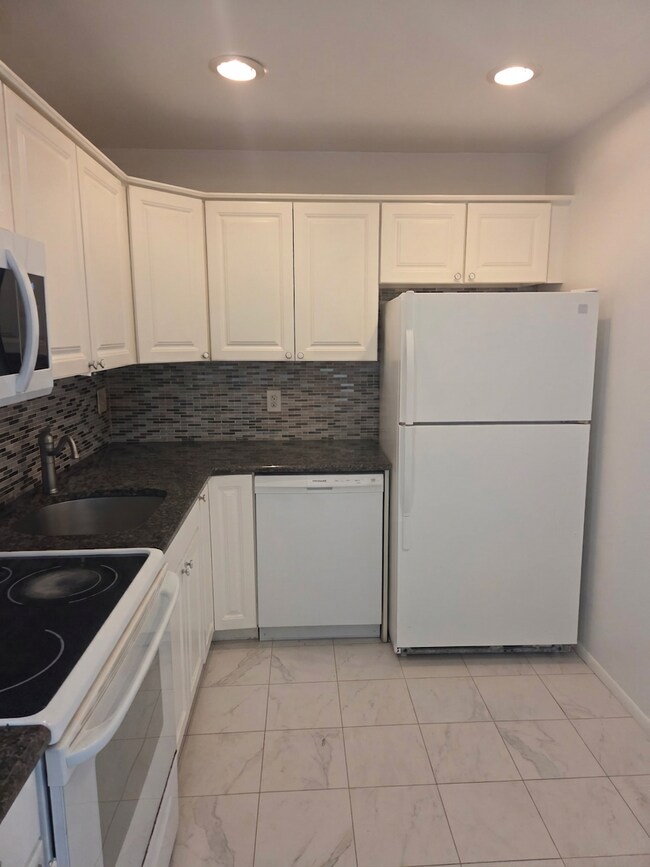 Foto del edificio - 450 NW 20th St