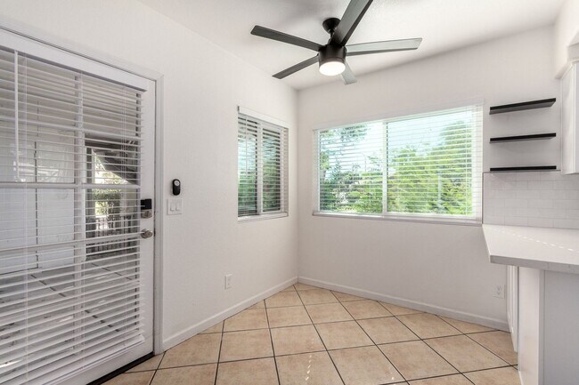 Foto del edificio - 1825 W Ray Rd