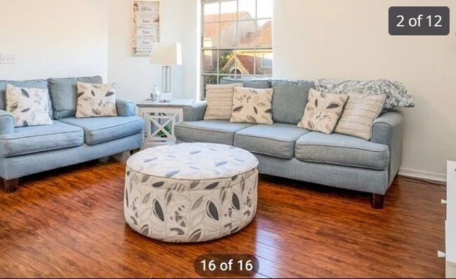 Foto del edificio - 437 Fountainhead Cir