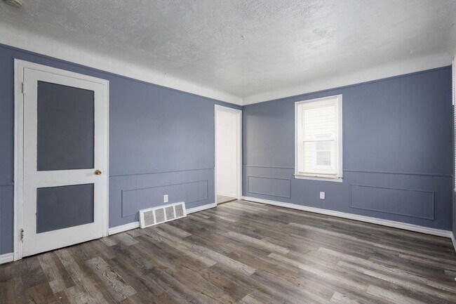 Foto del edificio - 19435 McCormick St