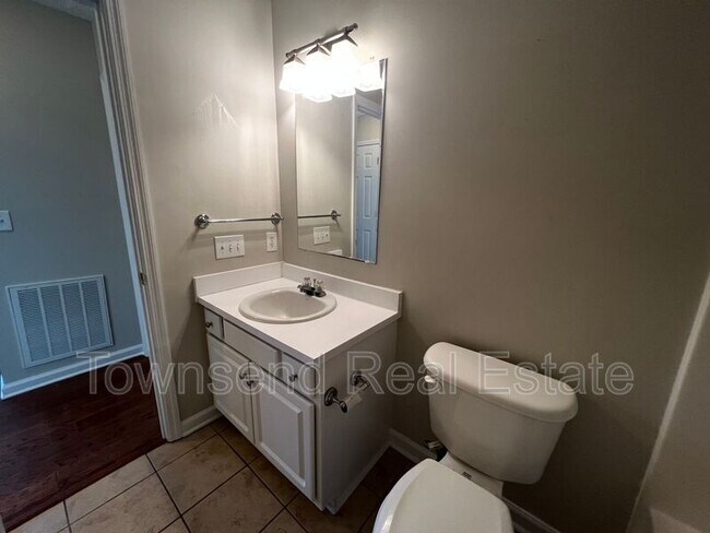 Foto del edificio - 3539 Harrisburg Dr