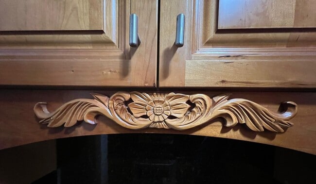 Custom cabinetry - 1560 NE 127th St