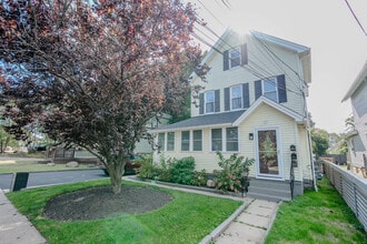 Building Photo - 37 Quintard Ave