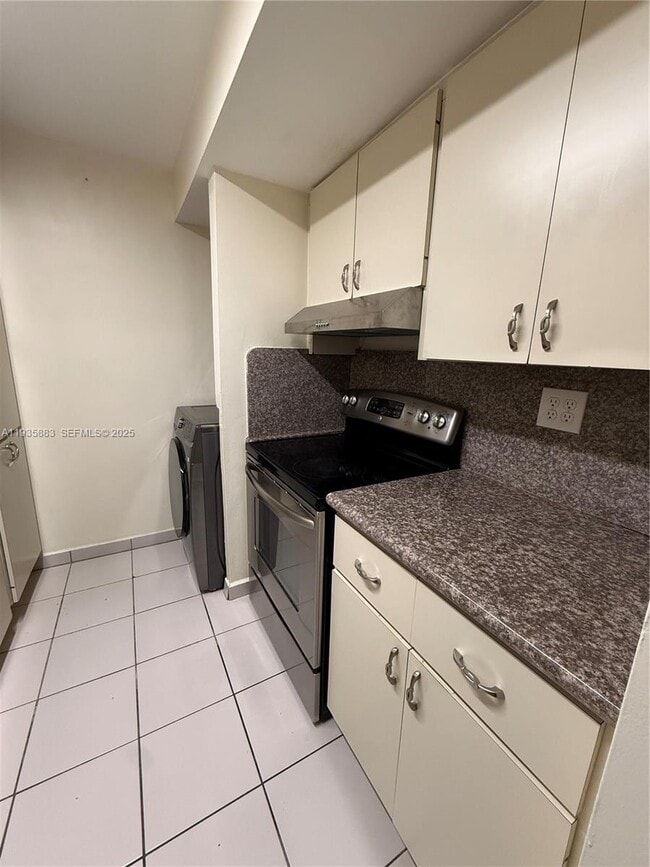 Building Photo - 5033 NW 7th St