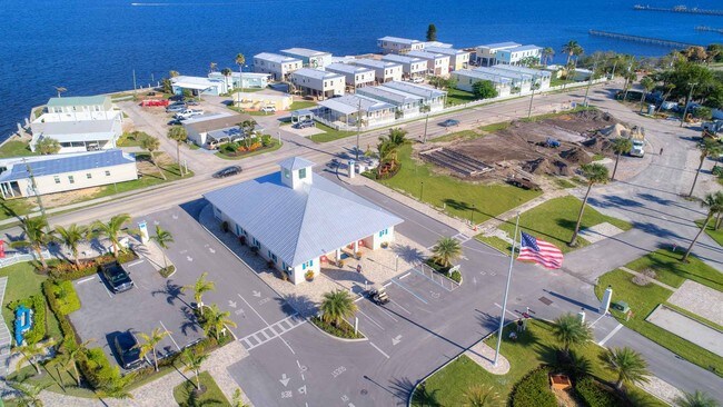 Foto aérea - Ocean Breeze Jensen Beach MH & RV Resort