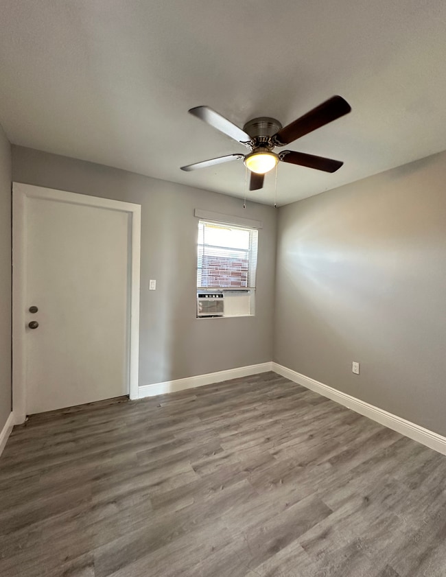 1 bedroom - 639 SW 5th St