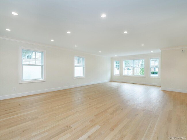 Building Photo - 23 Marwood Rd N