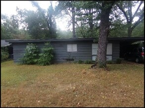 Building Photo - 90 S Meadowcliff Dr