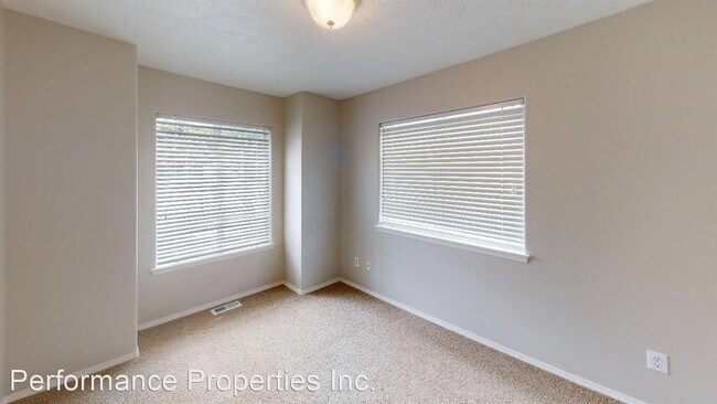 Building Photo - 3 br, 2 bath House - 899 SW 24th Street