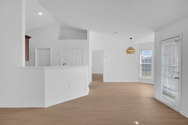 Building Photo - 8131 Mary Payton Dr