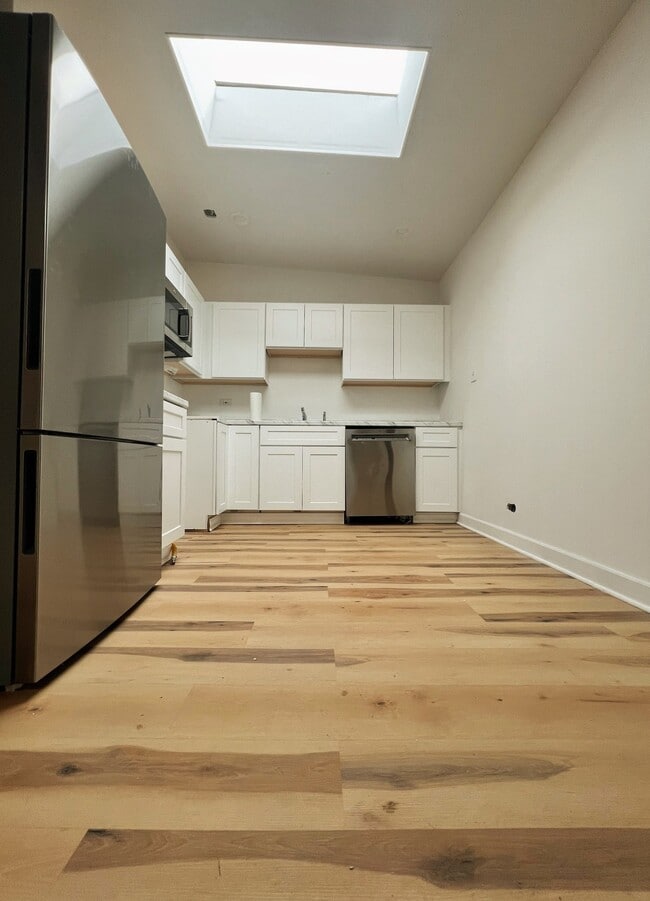 Photo - 2651 W North Ave Apartment