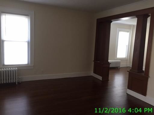 Building Photo - 128 S Pine Ave