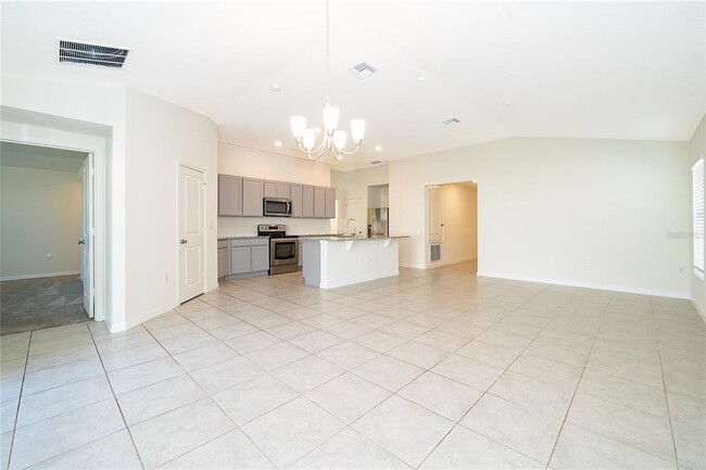 Building Photo - 9121 Oscraft Dr