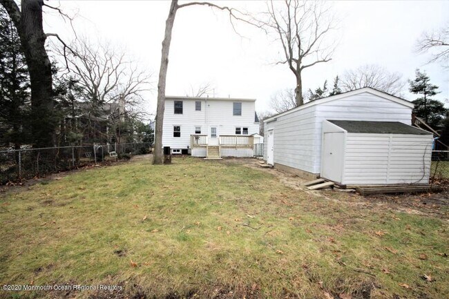 Building Photo - 515 Boulton Ave