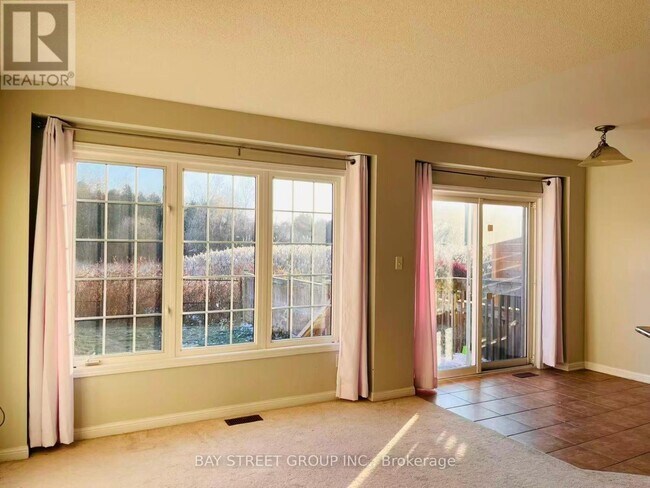 Photo du bâtiment - 253 Weldon Rd