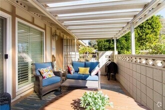 Building Photo - 731 Avenida Majorca