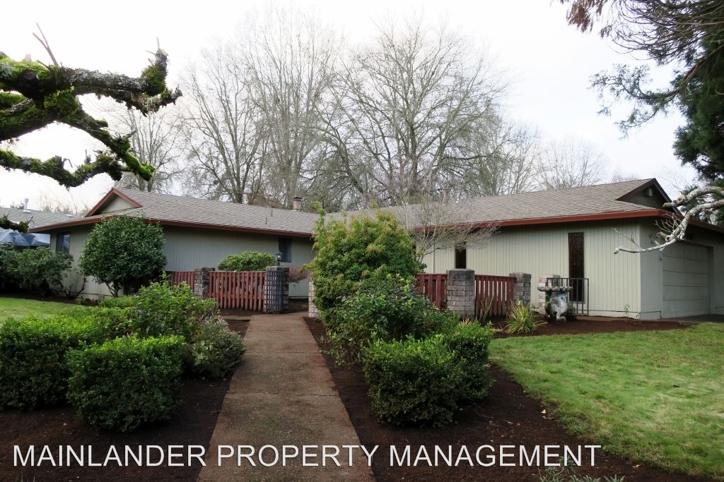 Foto principal - 2787 SE Rood Bridge Dr