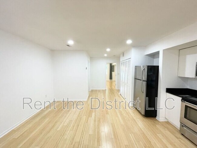 Photo - 1121 Queen Street NE Apartment