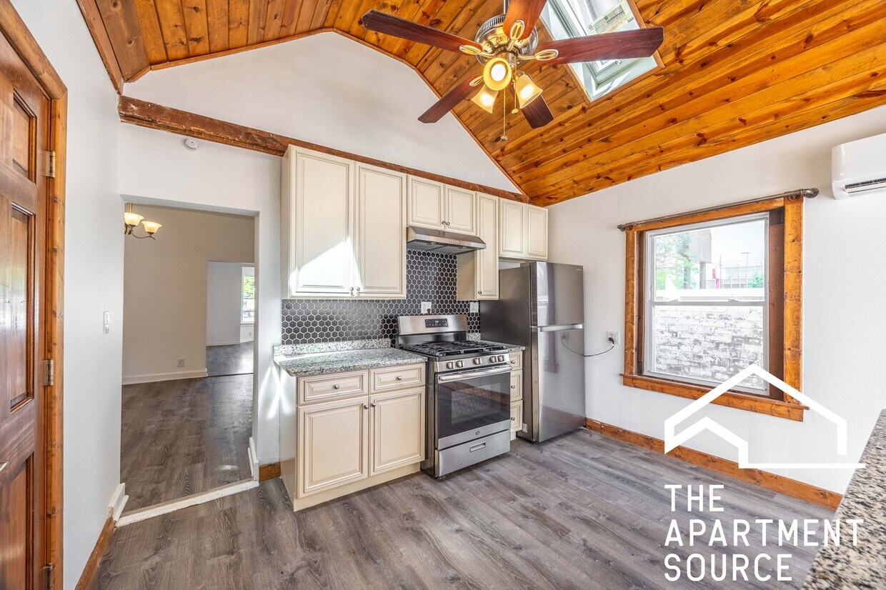 Foto principal - 3147 N Spaulding Ave
