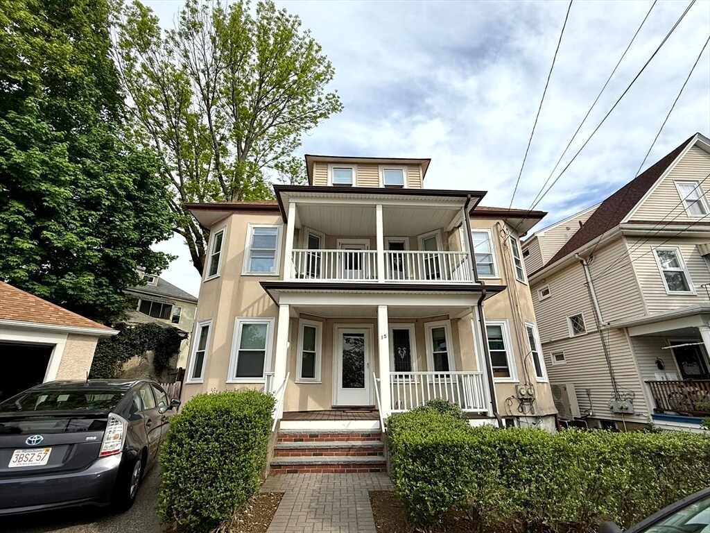 Primary Photo - 15 Clayton St