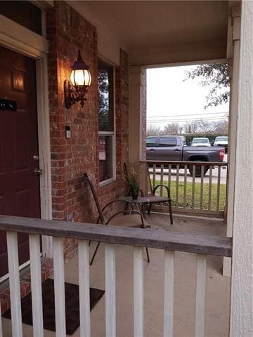 Building Photo - 2637 Boedeker Dr