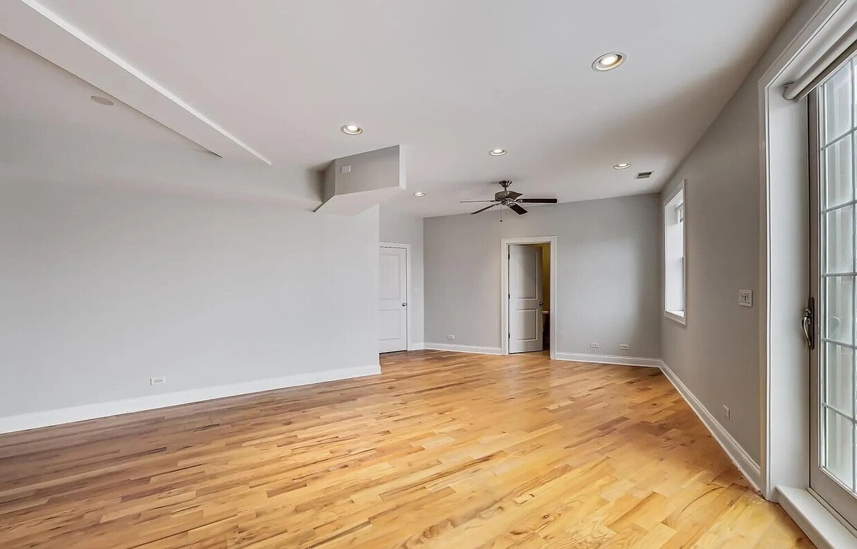 Comfortable Living in a Desirable Area - Comfortable Living in a Desirable Area