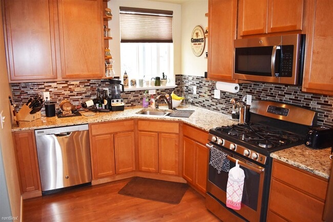 Building Photo - 2 br, 2.5 bath Condo - Cook Inlet Townhomes
