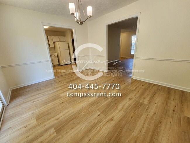 Foto del edificio - 5047 Chadwick Ct