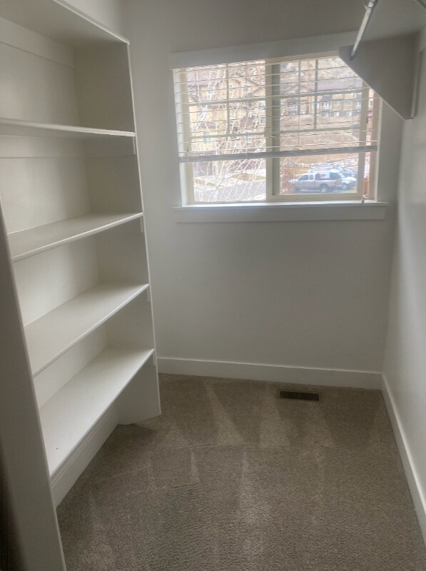 Foto del edificio - 822 S Aspen Wy