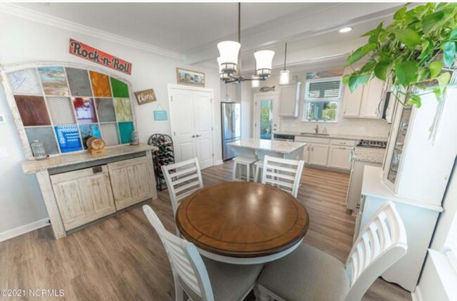 Building Photo - Beautiful  3-bedroom, 2.5 bath home in Brunswick Forest