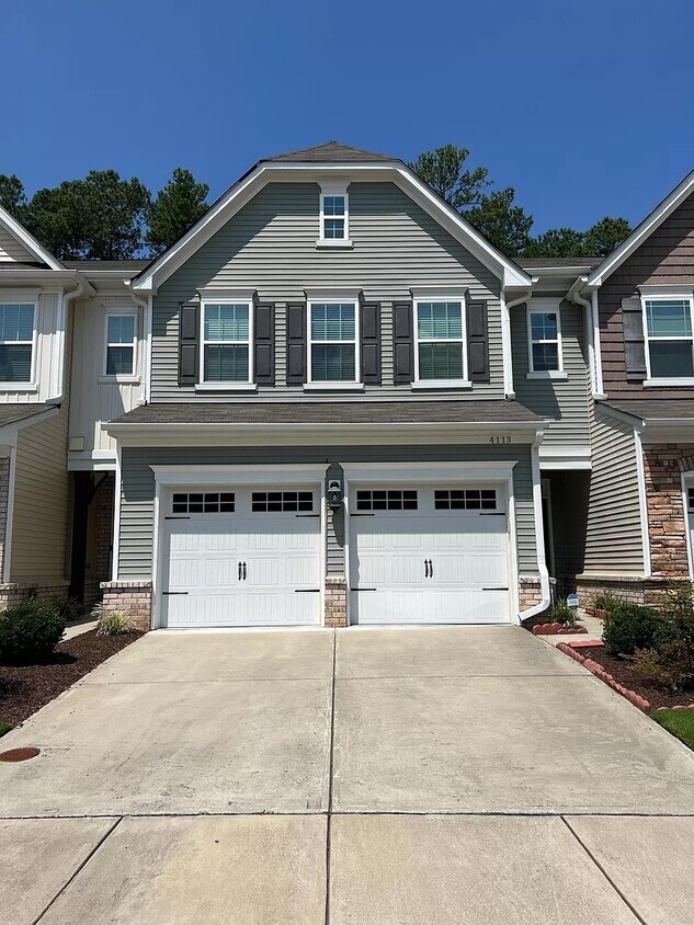 Foto principal - 4113 Lofty Ridge Pl