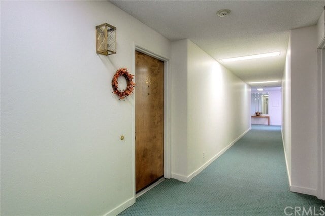 Building Photo - 254 E Fern Ave