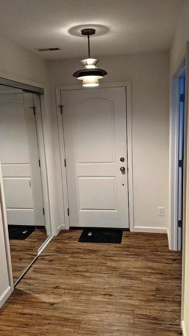 Foto del edificio - WEST LAFAYETTE...3 Bedroom 2 Bath