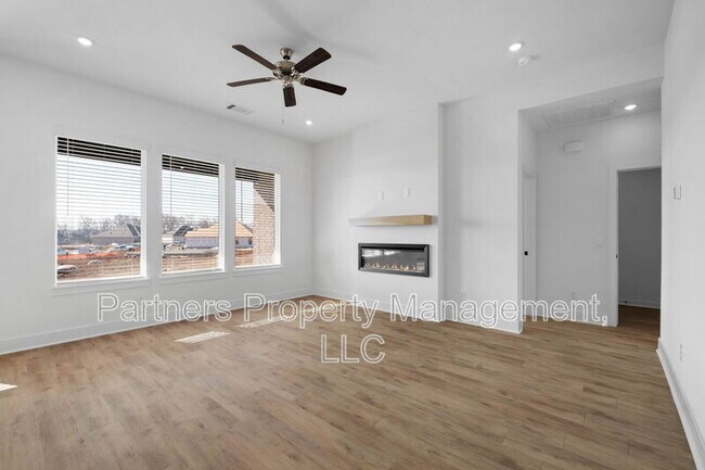 Foto del edificio - 411 W Taverner Xing