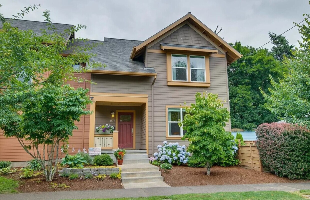 Primary Photo - 9517 N Adriatic Avenue ~ Excellent Home, G...