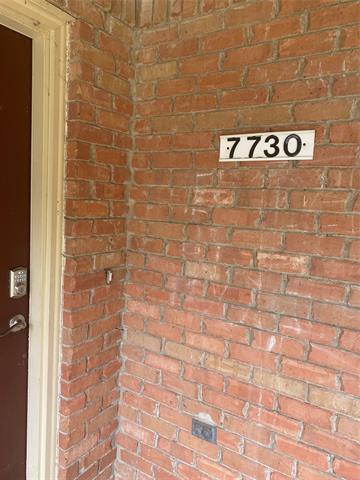 Foto del edificio - 7730 Kings Ridge Rd