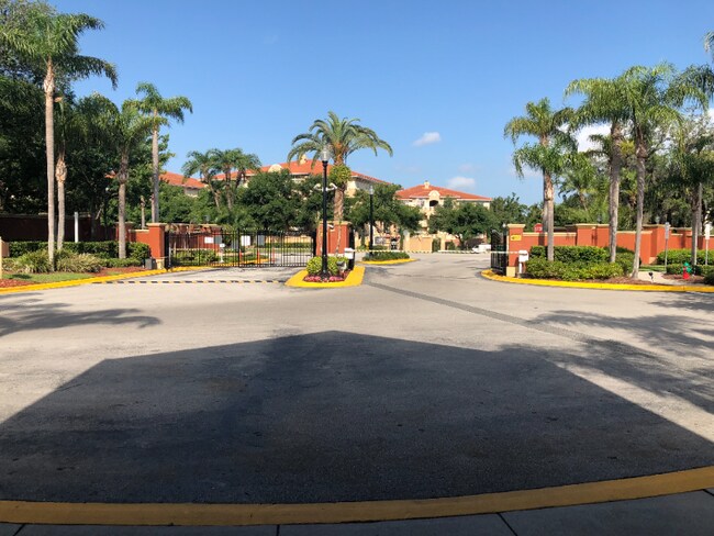 Foto del edificio - 860 Grand Regency Pointe